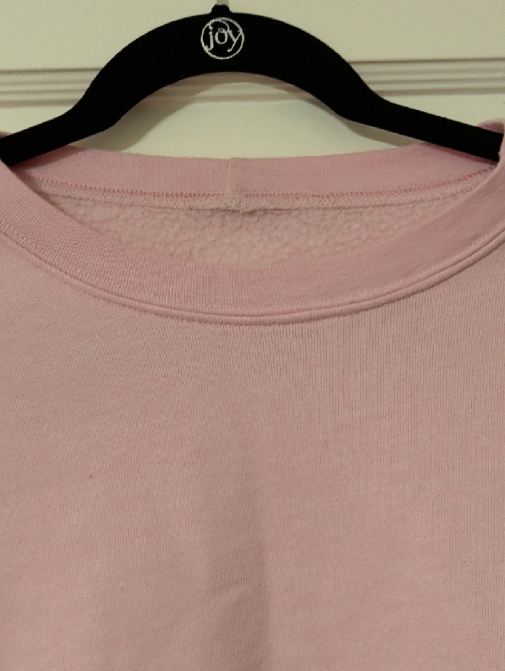ALO Yoga Extreme Cropped Pullover Sweatshirt in Flamingo - Picture 3 of 10